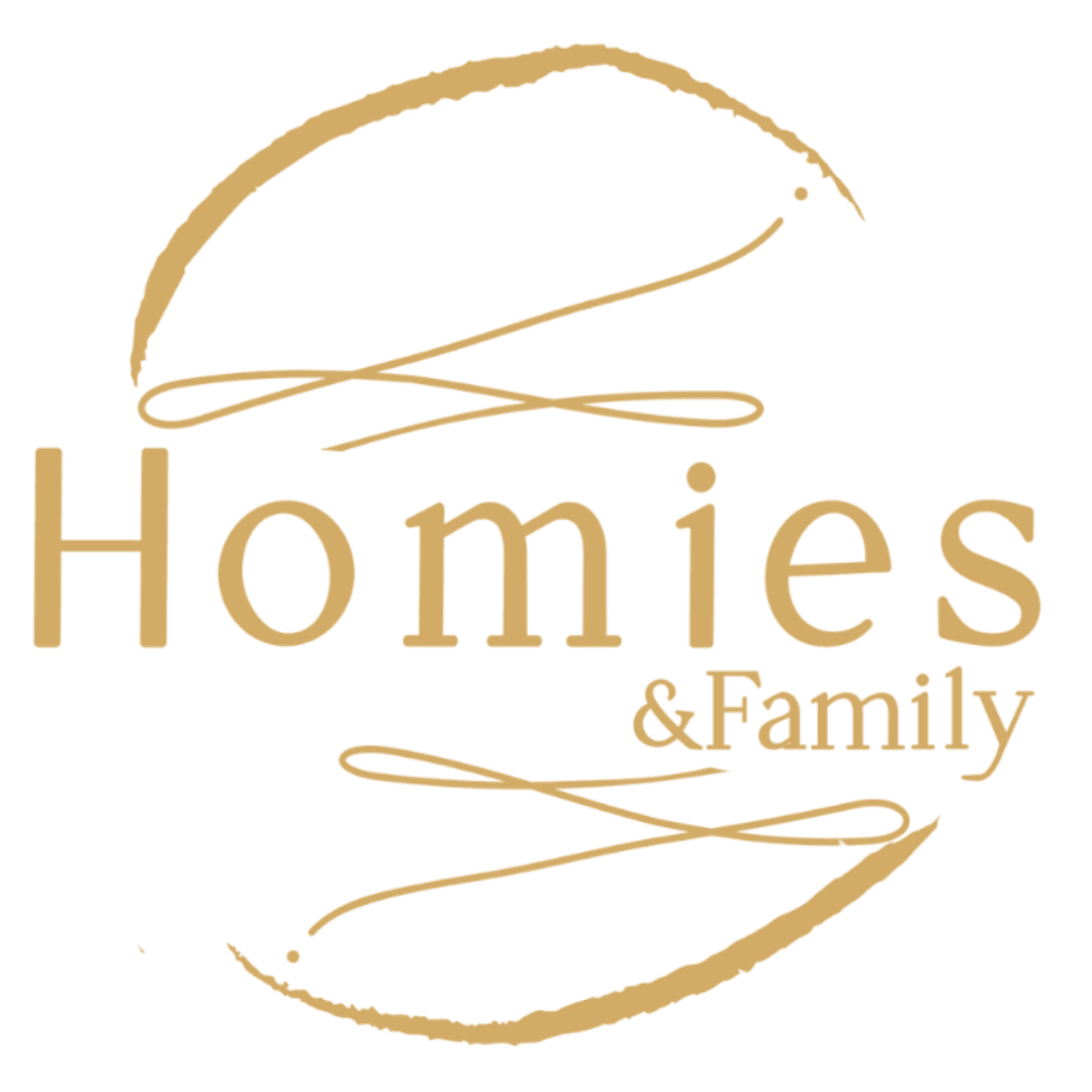 Logo dorado de la empresa Homies and family